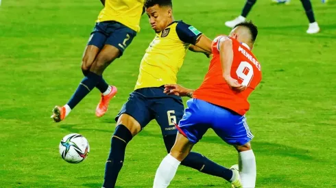 Byron Castillo sigue en el foco de la prensa