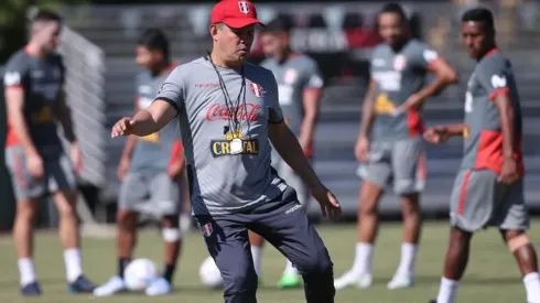 Reynoso vive sus primeros días como DT de México