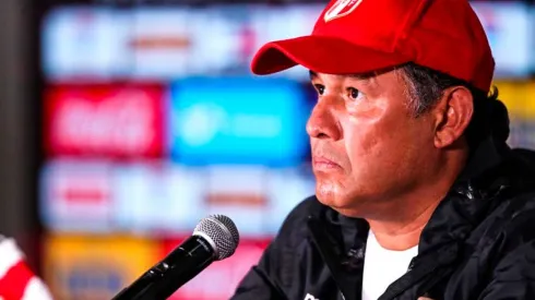Reynoso determinante sobre que Perú juegue las Eliminatorias en Arequipa