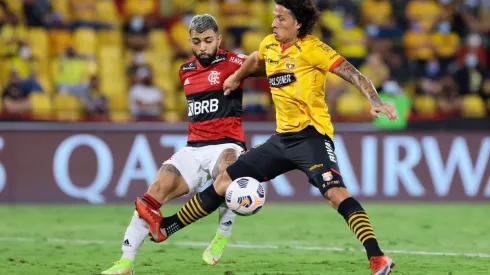 Barcelona SC v Flamengo - Copa CONMEBOL Libertadores 2021