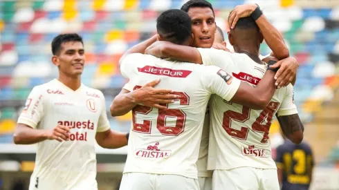 Narrador del U vs. Cantolao es criticado por invocar a Lolo Fernández