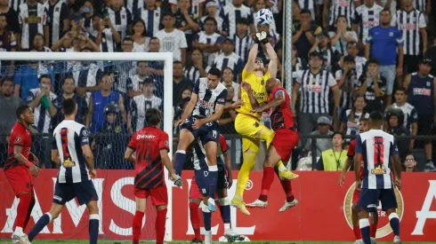 Alianza Lima v Athletico Paranaense - Copa CONMEBOL Libertadores 2023