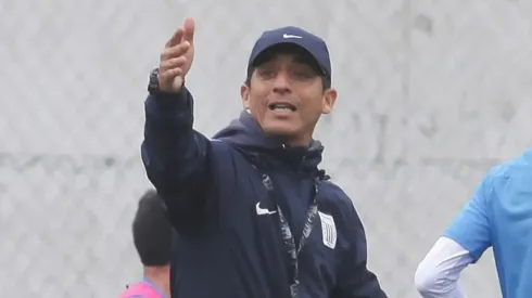 ¿Por qué Alianza busca nuevo DT, teniendo a Chicho Salas en ese puesto?