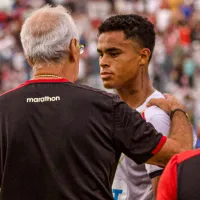 Christopher Olivares muy cerca de Universitario de Deportes