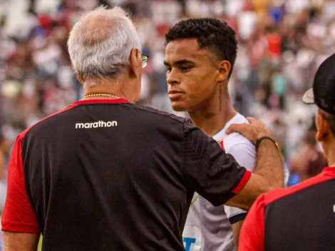 Christopher Olivares muy cerca de Universitario de Deportes