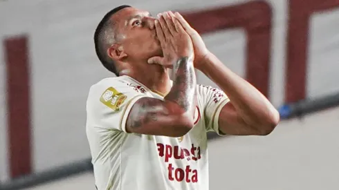 Alex Valera lamentándose.