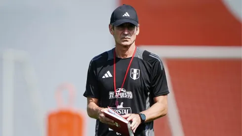 Perú venció a Bolivia gracias a los tantos de Andy Polo, Paolo Guerrero y Edison Flores.