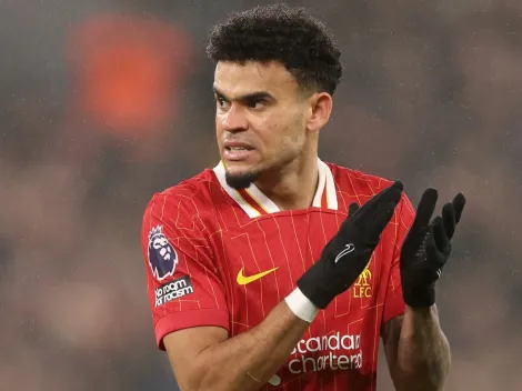 La IA recomienda 3 fichajes millonarios al Liverpool para olvidarse de Luis Díaz