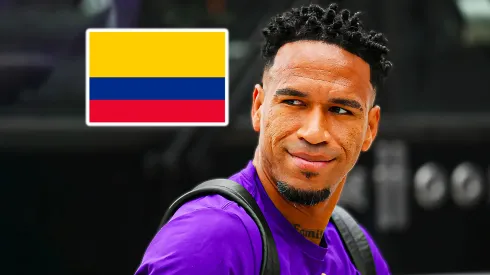 Pedro Gallese y la bandera de Colombia.