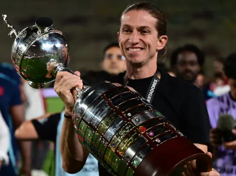 Filipe Luis se rindió ante el Monumental tras campeonar en la Copa Libertadores: “Este estadio es…”