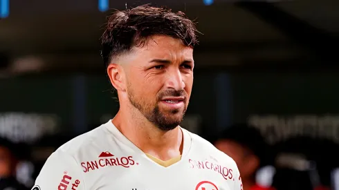 Gabriel Costa y Universitario.