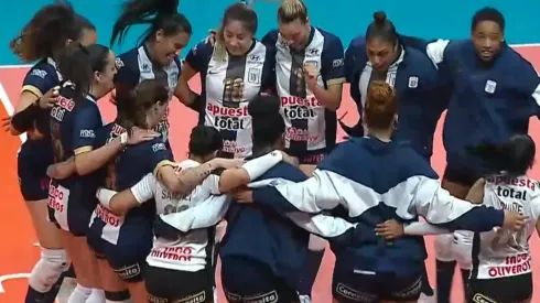 Alianza Lima celebrando.