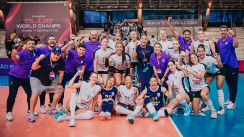 Alianza Lima celebrando.