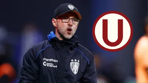 Hinchas de la Universitario le hacen pedido a Javier Rabanal.