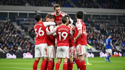 Jugadores de Arsenal celebrando hoy ante Everton.