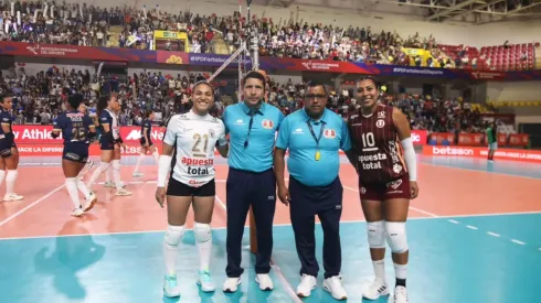 Alianza Lima se enfrentó a Universitario en la Liga Peruana de Vóley 2025.