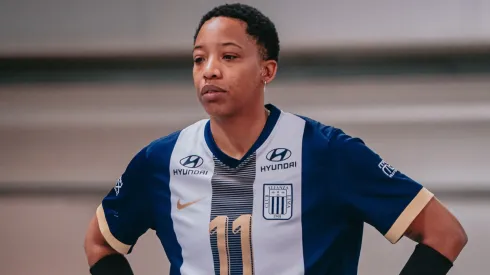 Alianza Lima se pronunció tras polémica en clásico ante Universitario.