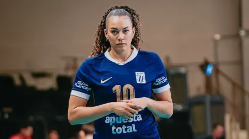 Maeva Orlé respondió a las críticas de hinchas.