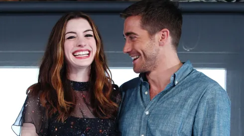 Jake Gyllenhaal and Anne Hathaway attend a press conference for their film "Love & OTher Drugs" at the Wharf Restaurant on December 6, 2010.