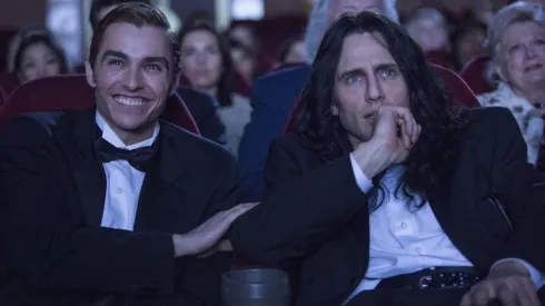Dave Franco and James Franco in ‘The Disaster Artist’ (2017) IMDb / Justina Mintz – © 2015 Warner Bros. Entertainment Inc.