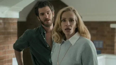 Julia Roberts and Andrew Garfield in After the Hunt.