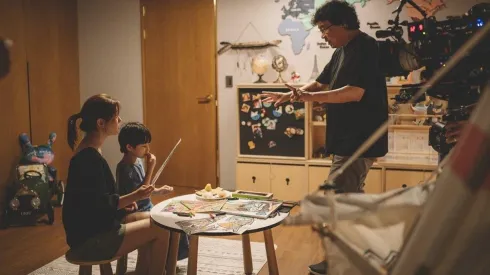 Bong Joon Ho en el detrás de escenas de Parasite