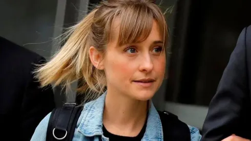 Allison Mac a la salida del tribunal