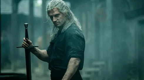 Henry Cavill revela fotos de la segunda temporada de 'The Witcher'.