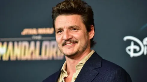 Pedro Pascal quiere la película de 'The Mandalorian'.