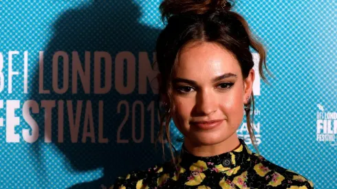 Lily James envuelta en un escándalo amoroso con Dominic West