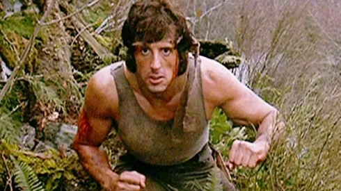 Comparan a un funcionario argentino con Rambo por una batalla campal