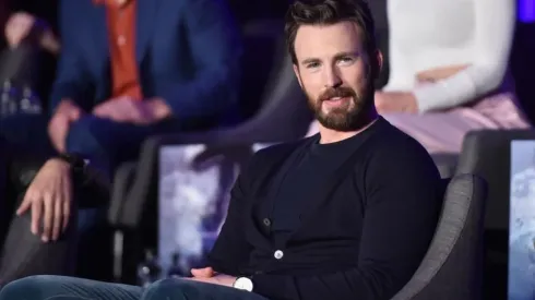 El video de Chris Evans tocando el piano que hace delirar a sus fans.