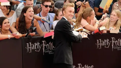 La emocionante reacción de Tom Felton al ver 'Harry Potter' por primera vez en 20 años.