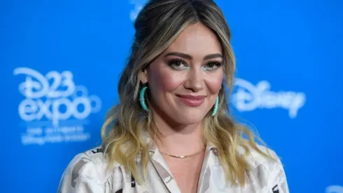 Hilary Duff en un evento de Disney Plus