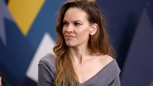 Hilary Swank puede regresar a su personaje de Karate Kid en Cobra Kai 4