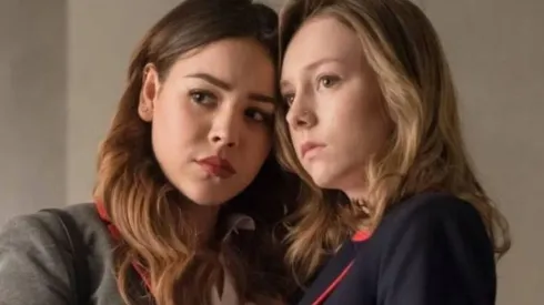 Danna Paola y Ester Expósito en Élite