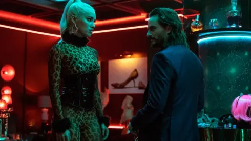 Por qué debes tener cuidado antes de ver Sky Rojo en Netflix