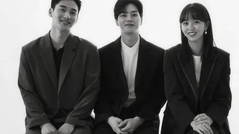 Los protagonistas de Love Alarm