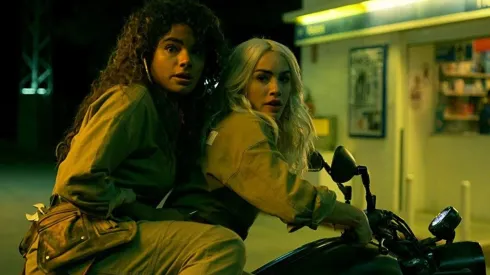 Lali Espósito y Yany Prado en sus papeles de Sky Rojo.