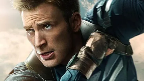 Chris Evans vuelve como el Capitán América.
