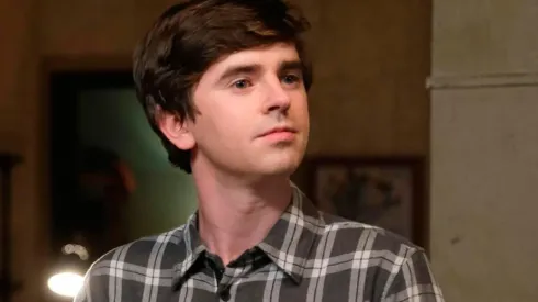 Freddie Highmore en The Good Doctor.