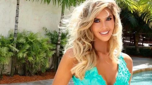 Le tocó desfilar para Miss Universo y sorprendió al mundo con un homenaje a Maradona