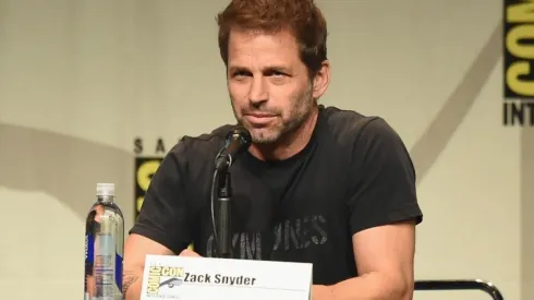 Zack Snyder en una convención.