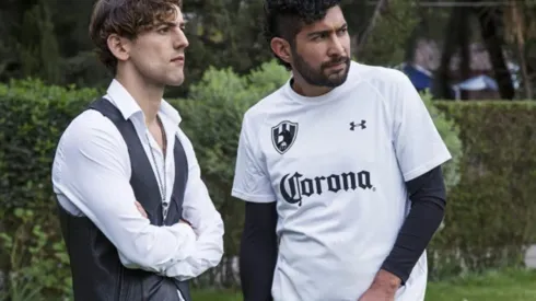Club de Cuervos está en Netflix.