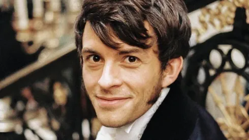 Jonathan Bailey en su papel de Anthony.