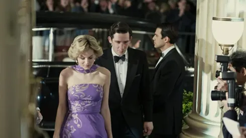 Emma Corrin y Josh O´Connor.