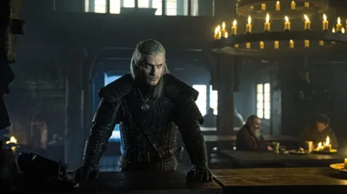 Henry Cavill como Geralt de Rivia
