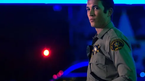 Miles Teller interpreta a Martin Jones.