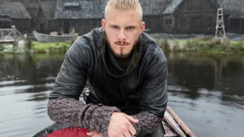 Actualmente, Alexander Ludwig protagoniza Heels.