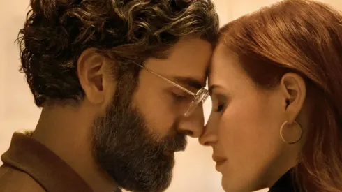 Secretos de un Matrimonio está protagonizada por Oscar Isaac y Jessica Chastain.